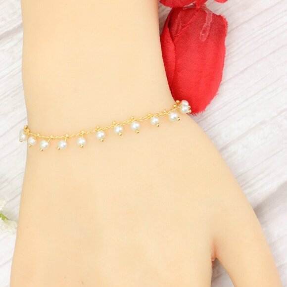 "Trendy Handmade Bracelet – A Thoughtful Gift for Girls & Women | UNVRC1713 - Picture 2 of 10
